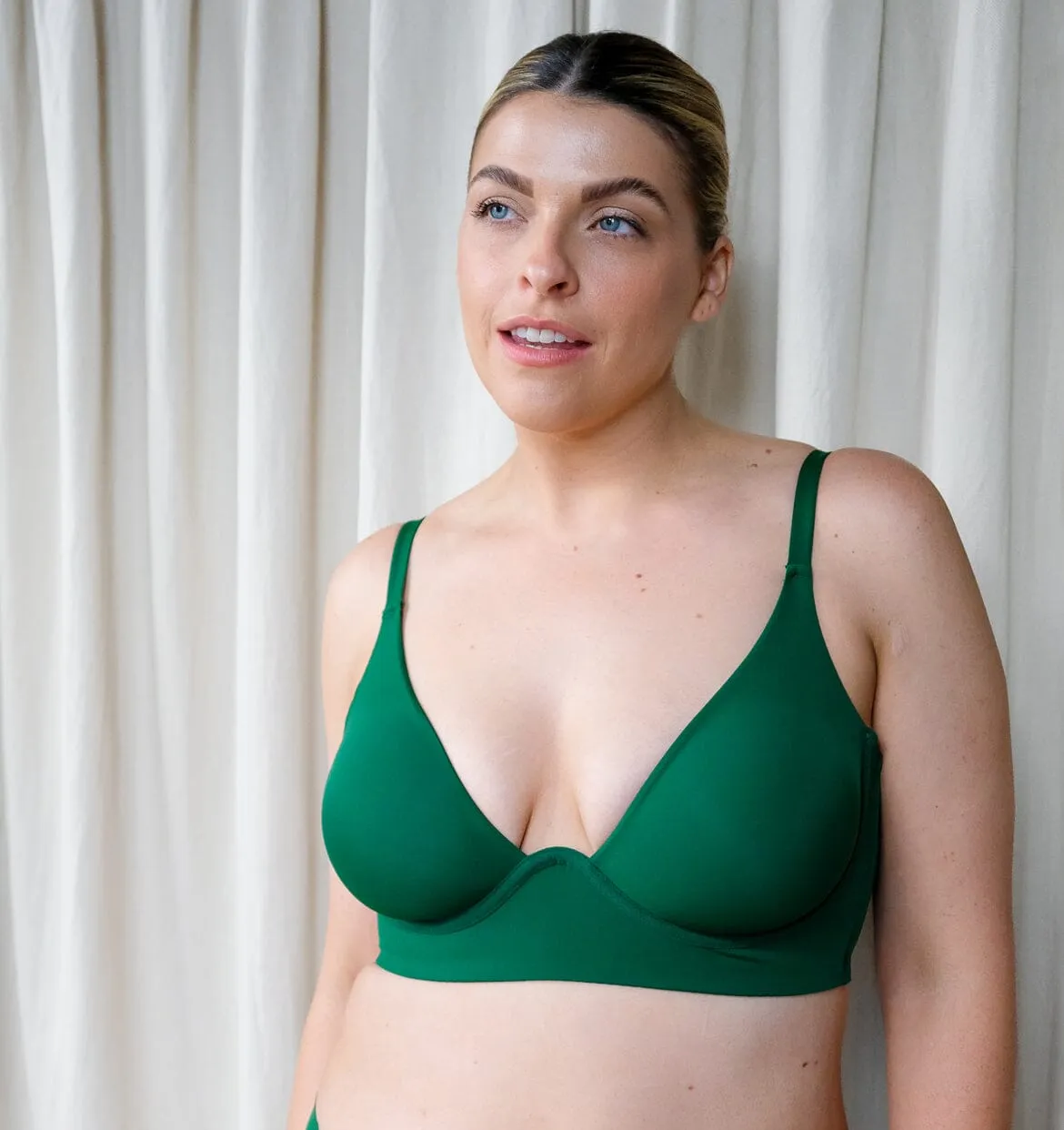 Body contour underwired longline bralette [Forest Green]