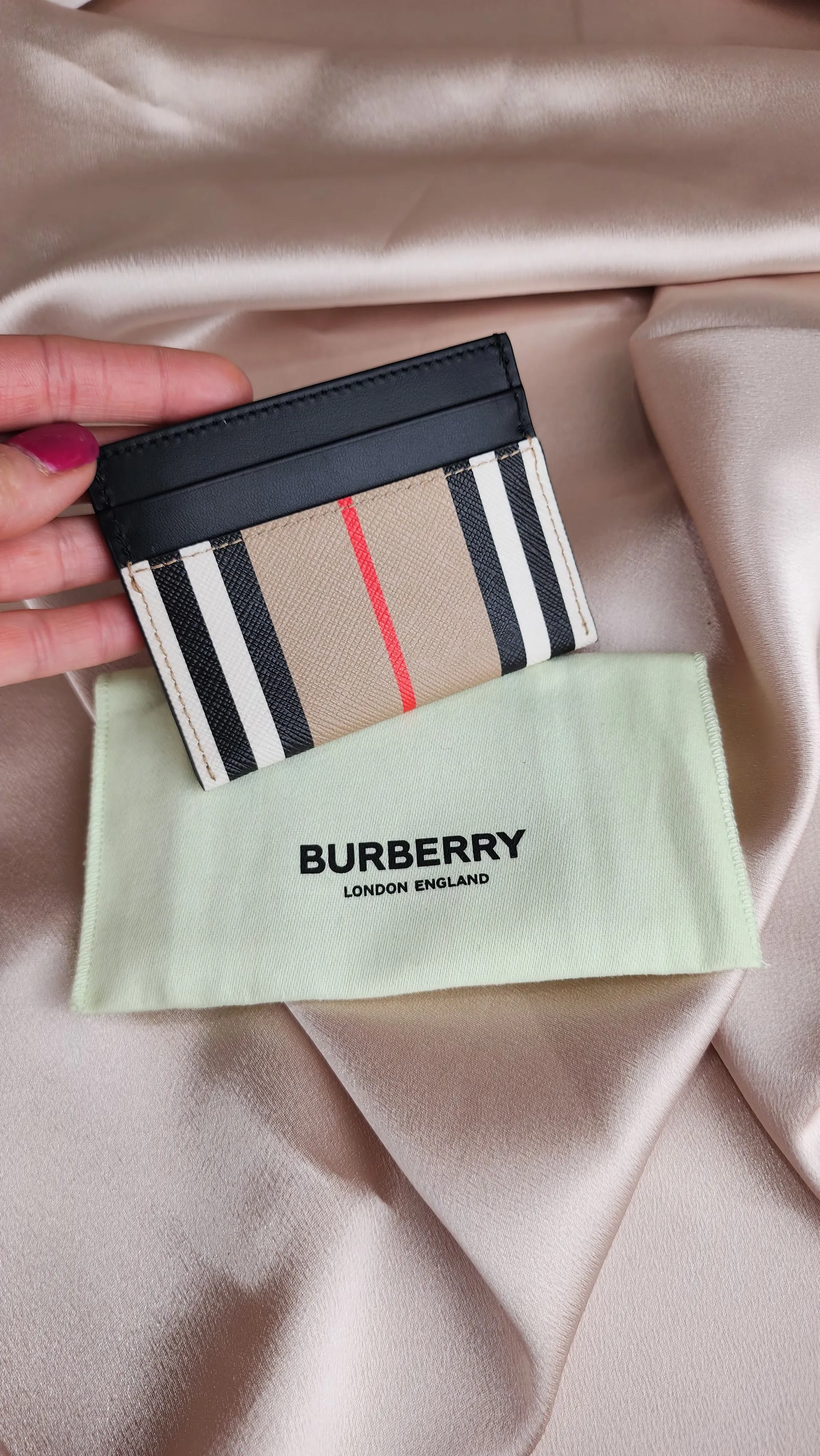 Burberry Nova Check Card Case