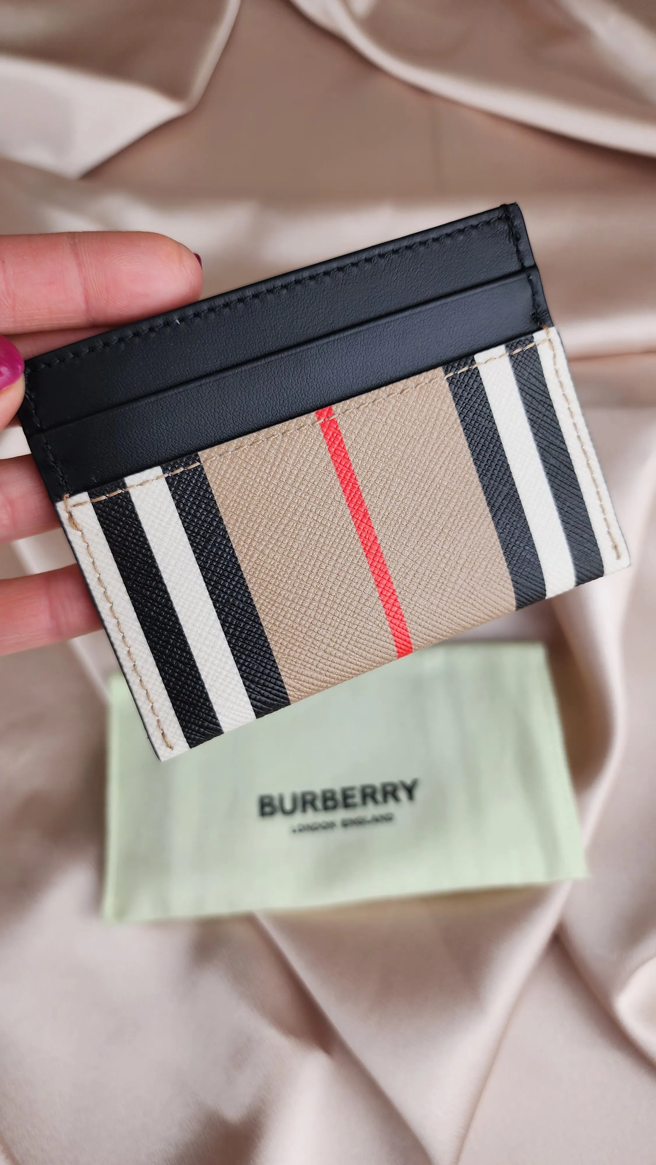 Burberry Nova Check Card Case