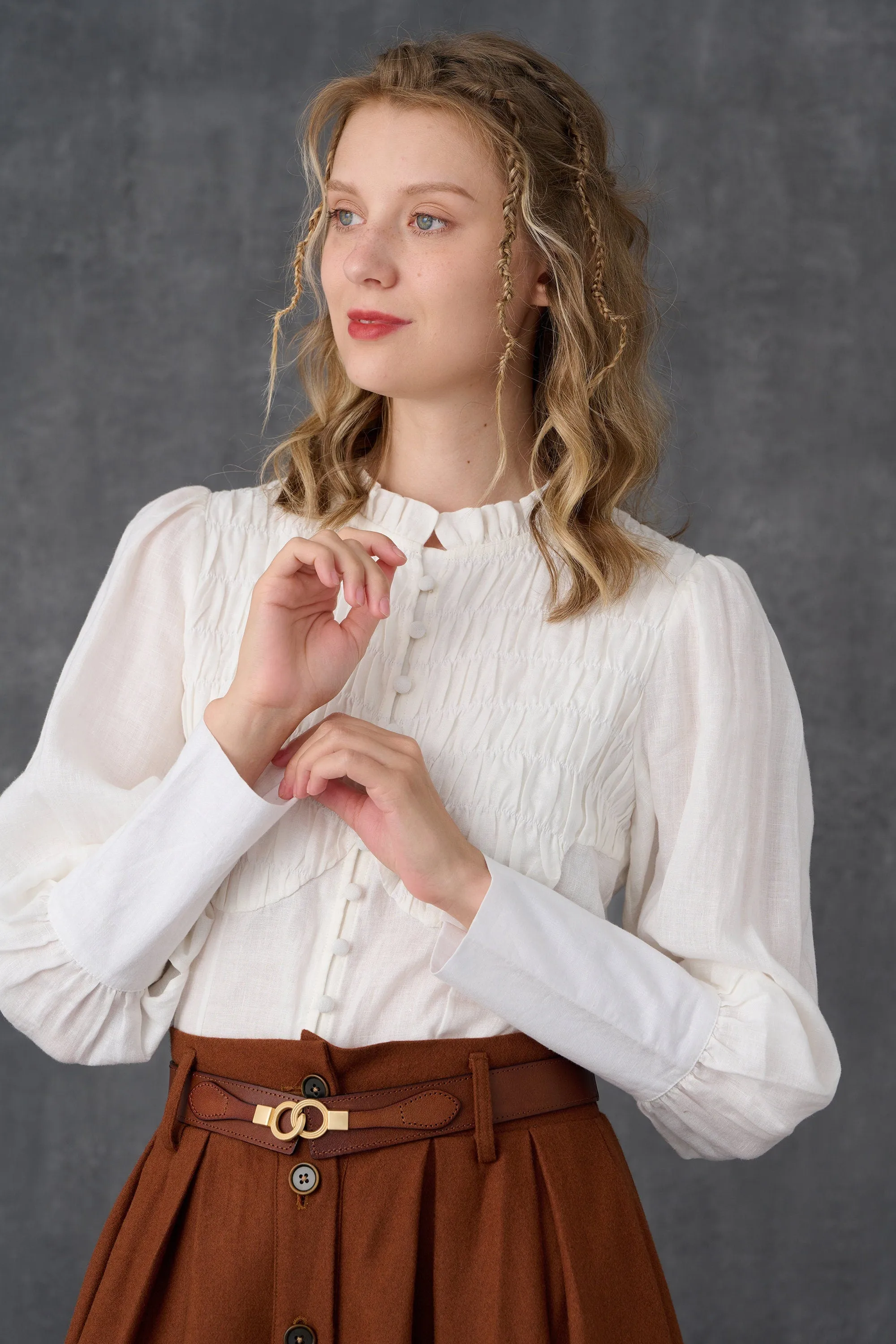 Clove 9 | smocked longsleeved linen blouse