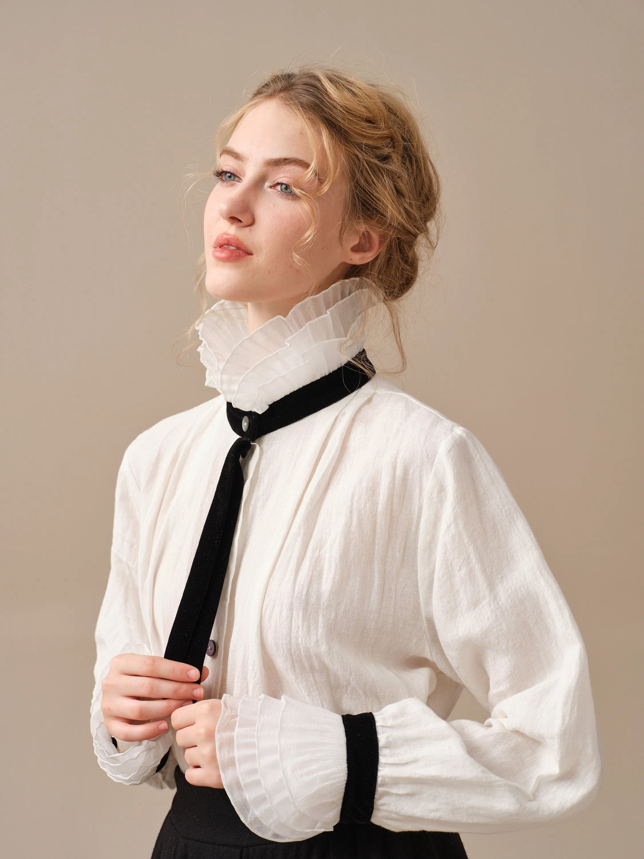 FELICIA 12 | Ruffled White Linen Shirt