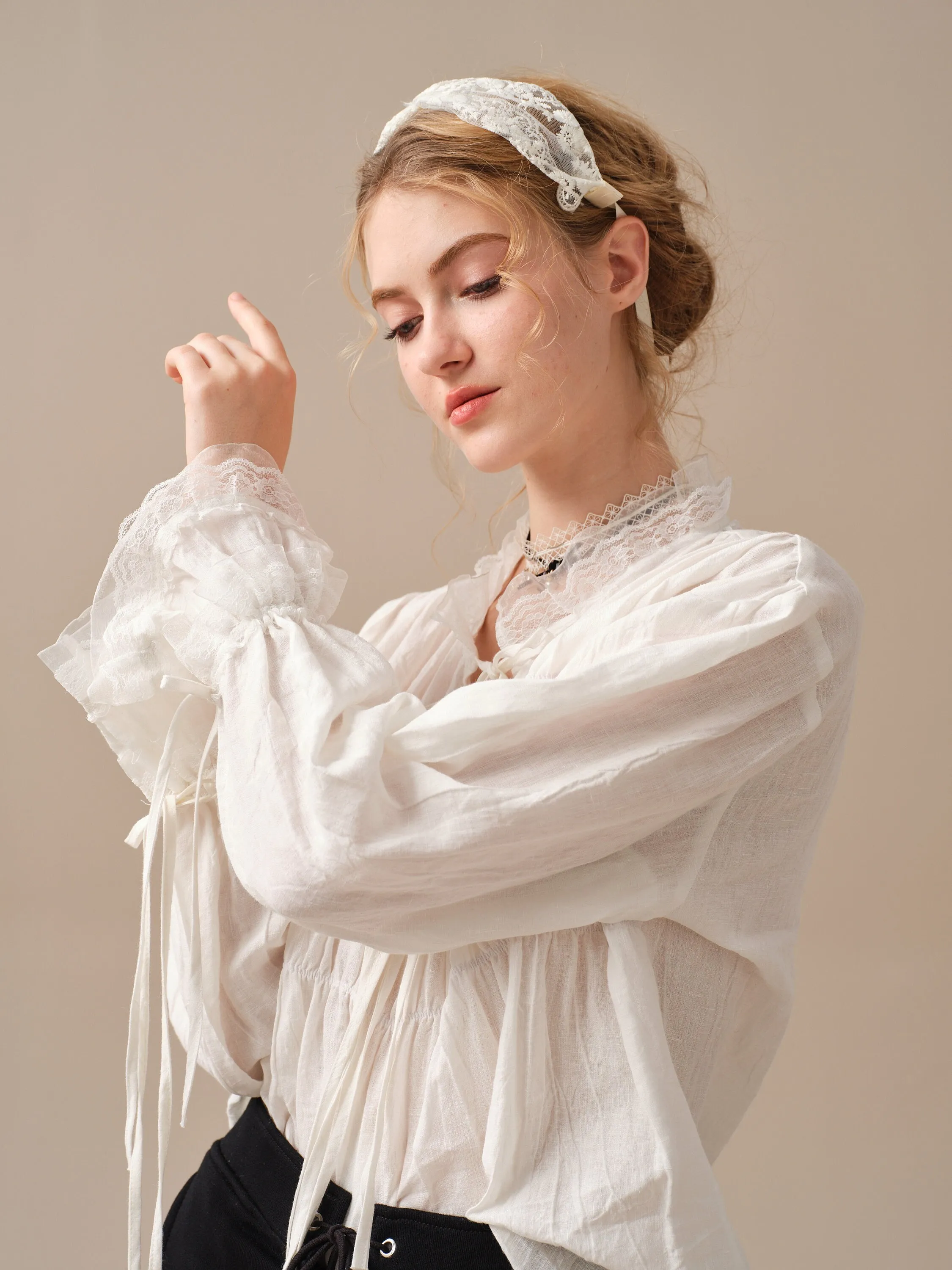 JENNIFER 33 | victorian linen blouse with lace