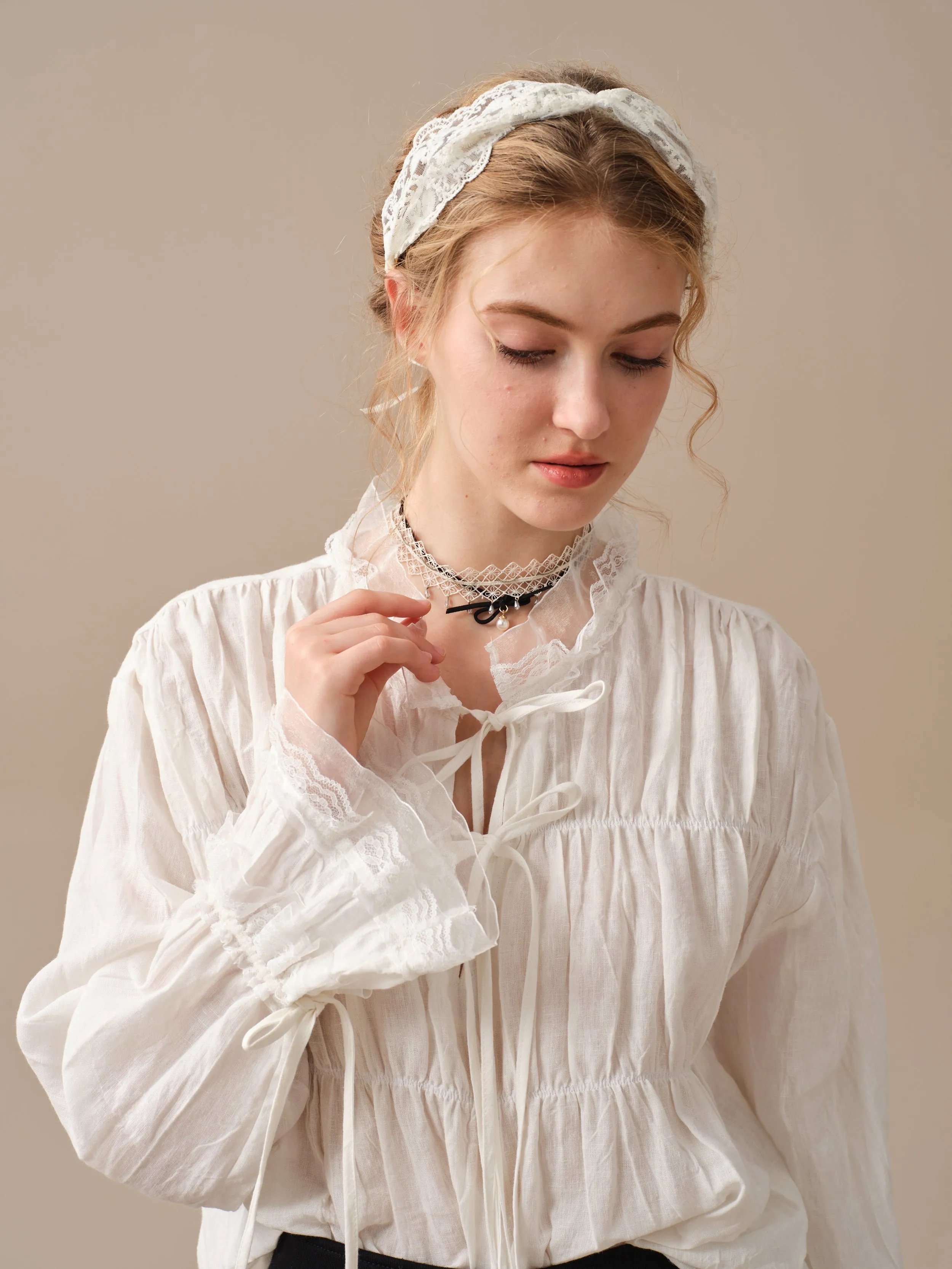 JENNIFER 33 | victorian linen blouse with lace