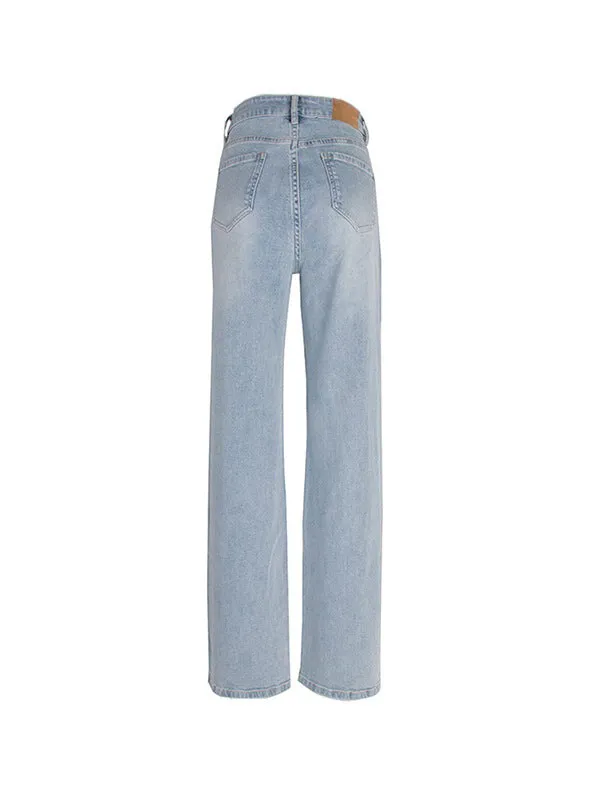 Light Wash Graceful Denim Boyfriend Jeans