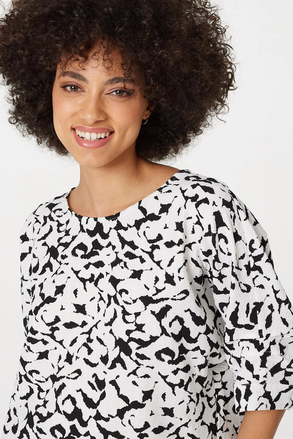 Printed Gathered Sleeve Blouse