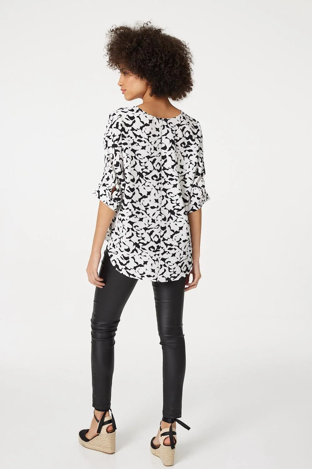 Printed Gathered Sleeve Blouse