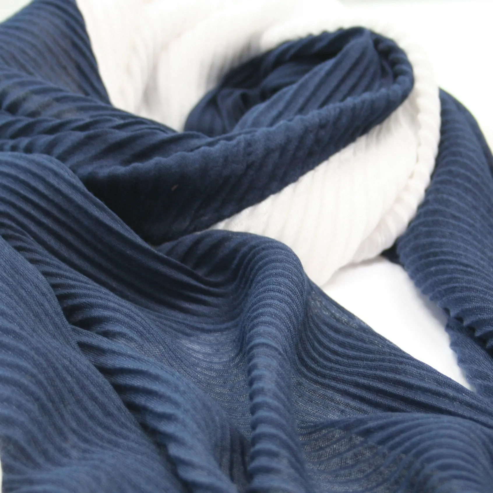 Two Tone Crinkle Cut Scarf